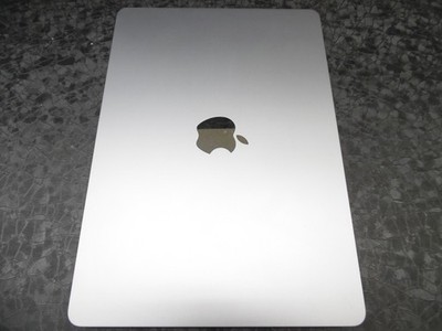 Apple MacBook Air M2 2022 13