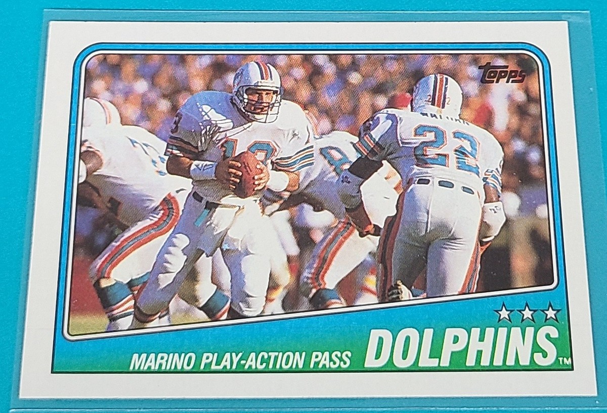 1988 Topps #189 Dolphins Team Leaders Dan Marino Miami Football