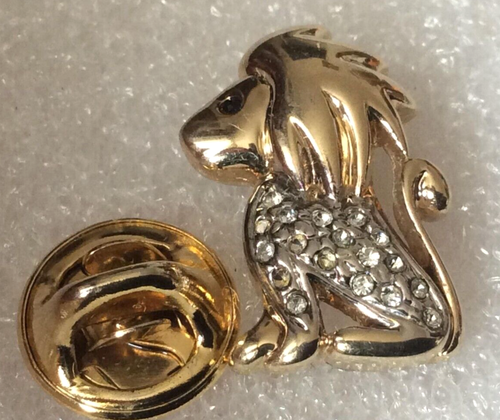 PIN'S PINS PIN LAPEL Voiture PEUGEOT LION "QUALITÉ POISSY" EUR 4,80 - IT