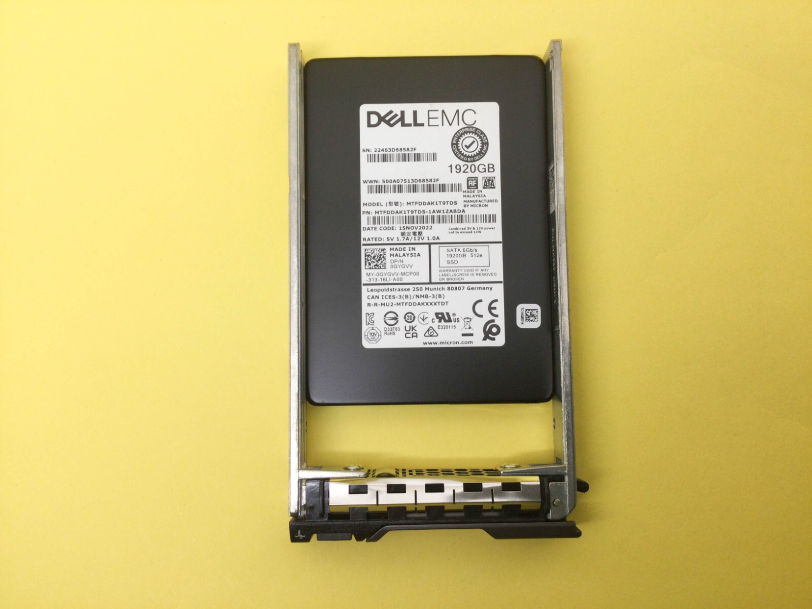 Dell WXVRK Enterprise Plus 960GB SAS 12Gbps Read Intensive 2.5in SSD MZ