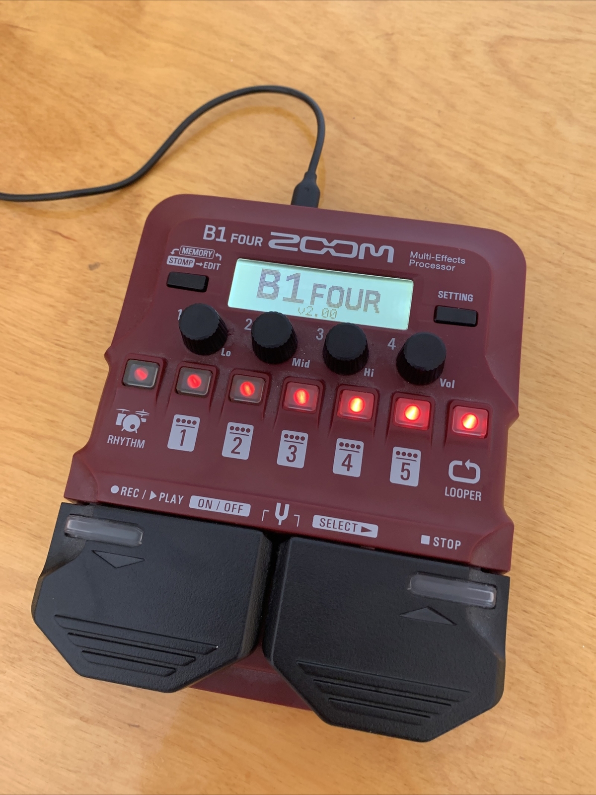 ZOOM B1 FOUR Red Base Multi Effects Processor Pedal, Headphone