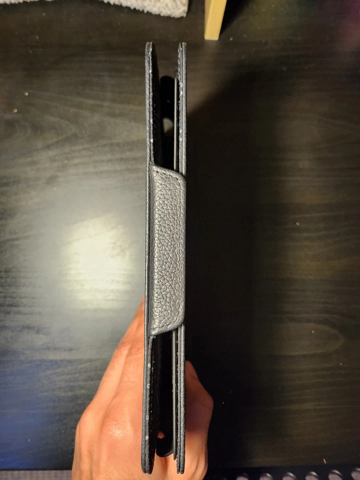 New Hugo Boss Black Leather Ipad Mini/samsung/acer Tablet Cover - Image 4 of 4