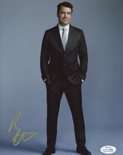 Ron Livingston Million Things Autographed Signed 8x10 Photo ACOA 