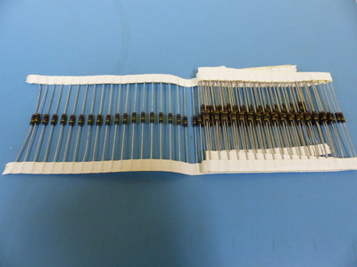 ALLEN BRADLEY  CB1015 Qty of 100 per Lot RES CC 100 1/4W 5%  Carbon Comp Resisto