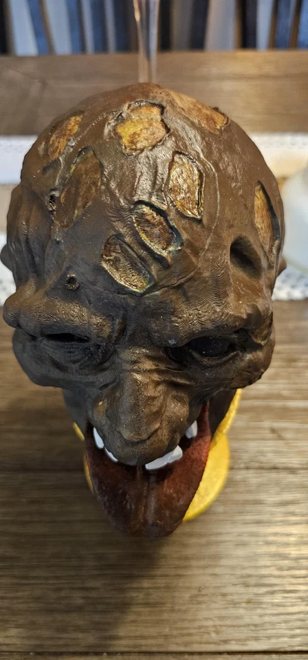 Cáliz de Kali Indiana Jones del Templo de la Muerte Foto 2 de 4