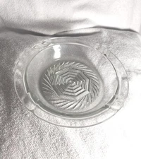 Vintage Octagon Cigarette Cigar Ash Tray 7” Diameter Ashtray Heavy Clear Glass