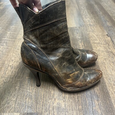 Vintage Gianni Bini Distressed Leather Y all Ankle Boots Booties Bomber Size 7 
