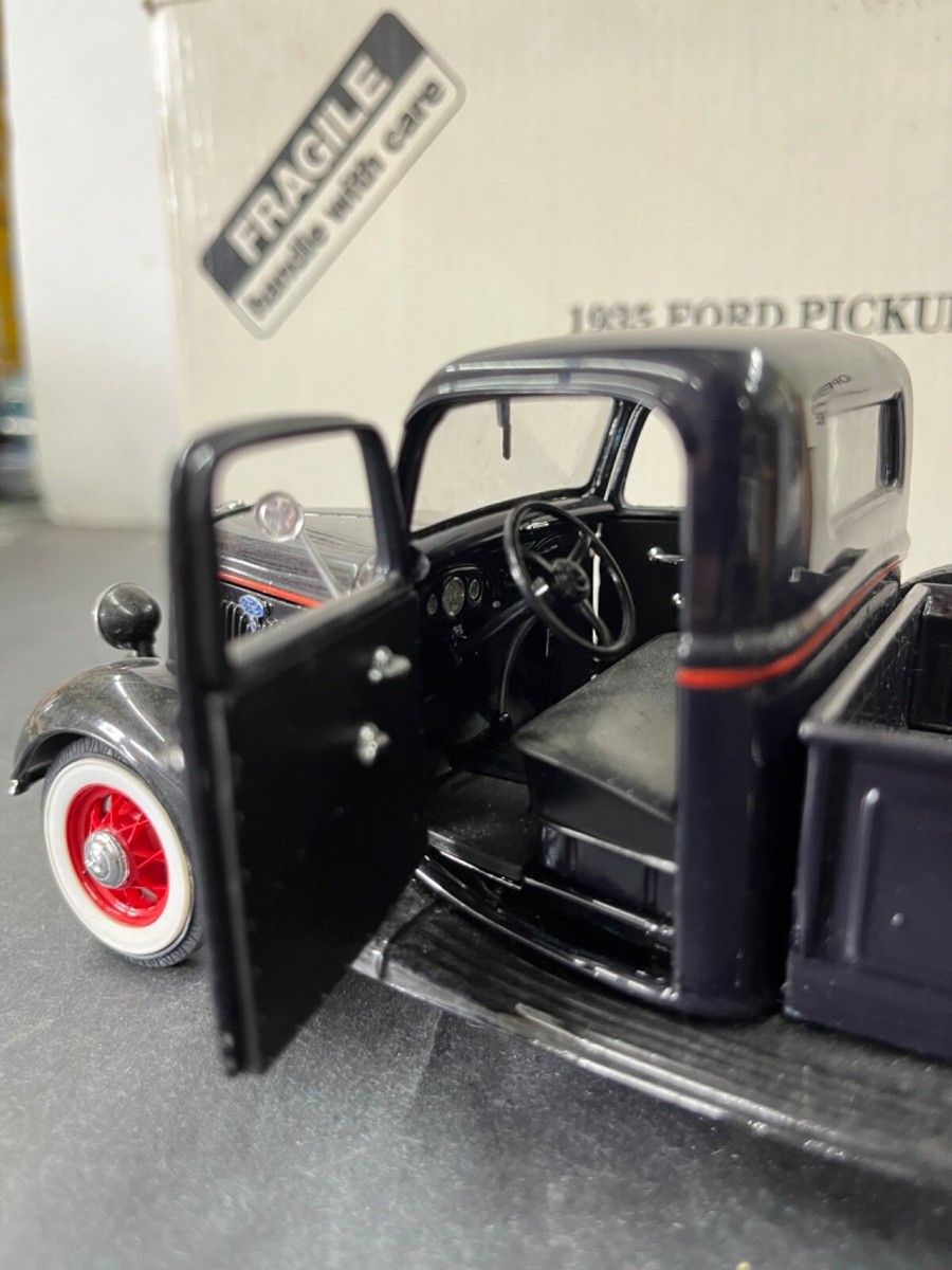 【レア絶版】DANBURY MINT社 1935 FORD PICKUP1:24 DANBURY MINT 1935 Ford Pickup Truck 1/24 Diecast W/BOX | eBay