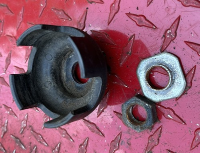 #ad Briggs and Stratton 08P502 0055 F1 Engine Flywheel Cup Part # 593960 $19.99