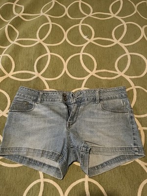 Women s Mossimo Jean Shorts Size 13