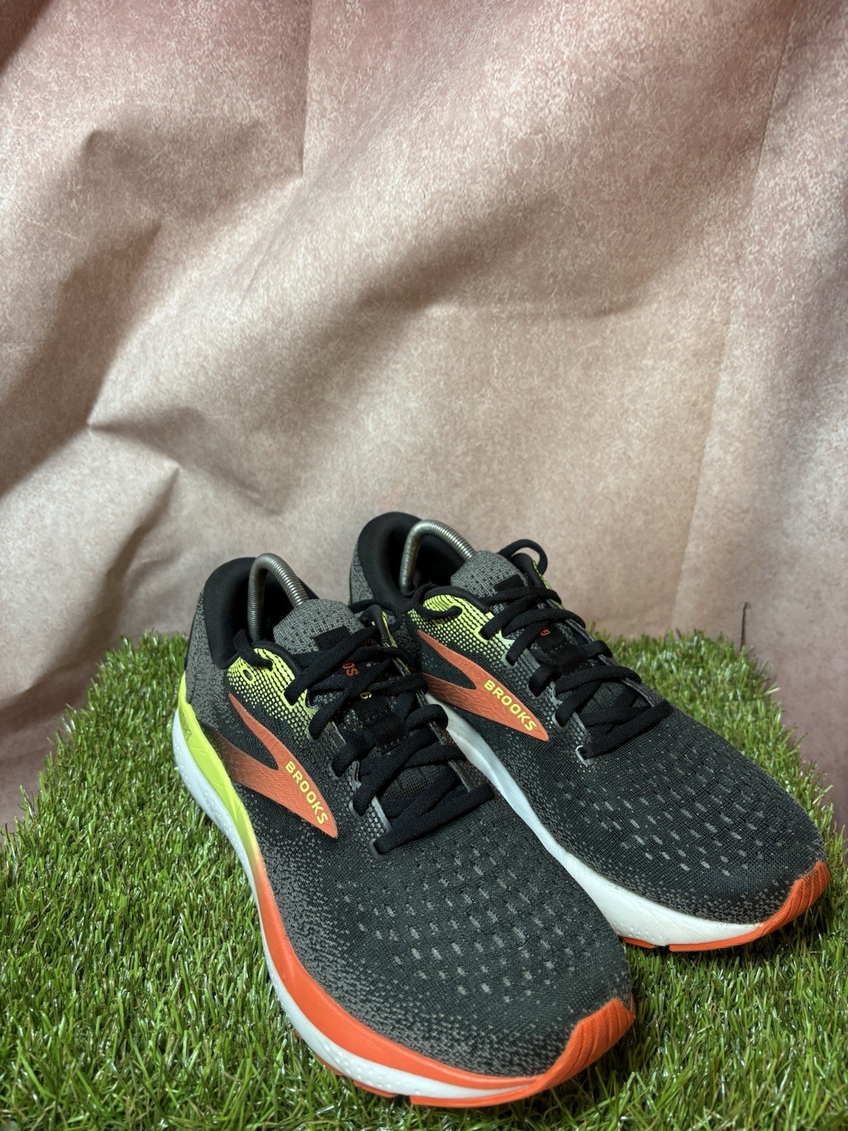 Brooks Ghost 16 Men's Running Shoes UK Size 8 image 2