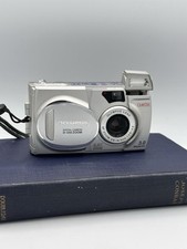 Olympus Camedia D-550 Zoom Digital Camera 3.0MP Silver. Untested