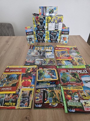 Lego Ninjago Trading Card Serie 9 Next level Display (×4) +  5x Lego Magazin mit