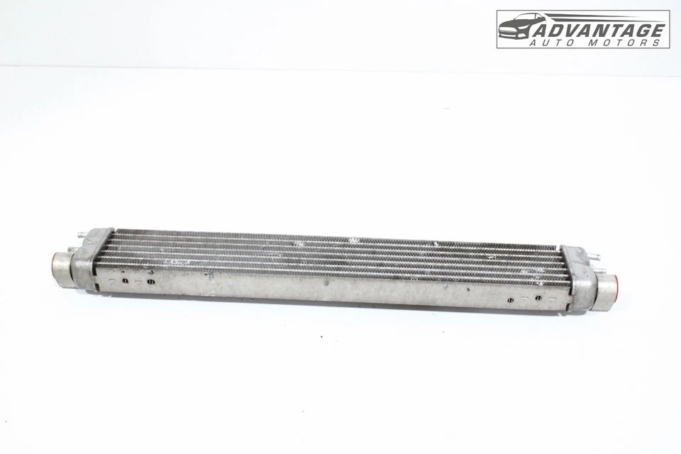 Mercedes-Benz C300 W205 2015-2018 2,0 L motor enfriador de aceite radiador OEM Foto 3 de 4