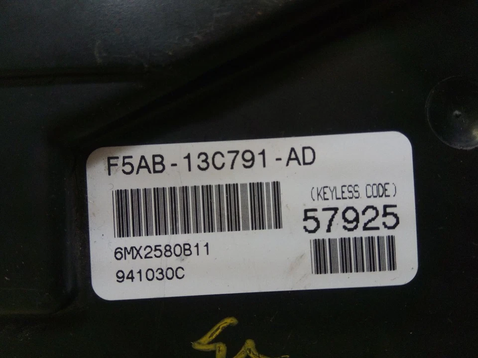 Módulo de bloqueo antirrobo conductor puerta izquierda compatible con 95-97 FORD CROWN VICTORIA VIC d67 Foto 2 de 4