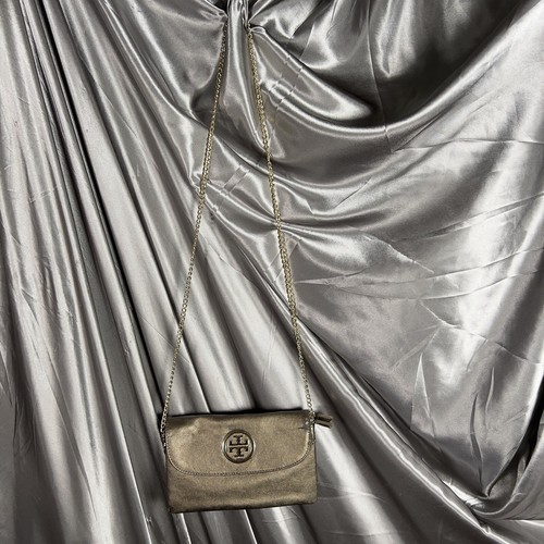 Bolso Tory Burch Metálico Dorado Cuero Plegable Eslabón Bandolera Cartera Monedero - Imagen 3 de 17