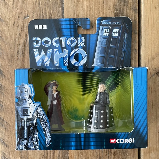 Corgi BBC Doctor Who Collection 2006 Set TY96104 Dr Who & Davros (a7) Corgi BBC Doctor Who Collection 2006 Set TY96104 Dr Who & Davros (a7)
