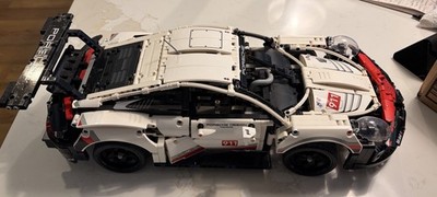 LEGO TECHNIC: Porsche 911 RSR (42096) - Read Description