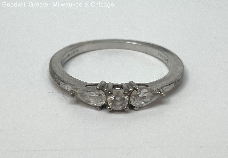 925 Sterling Silver CZ 3-Stone Ring 1.9g