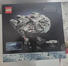 LEGO Star Wars Millennium Falcon 75375, 921 Pieces, 18+, Stand, Box