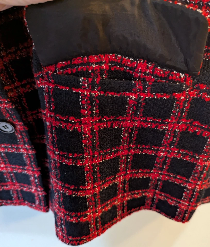 女式红色和黑色格子纽扣西装外套 - XL 码 - Draper's & Damon's — 第 4/4 张图片