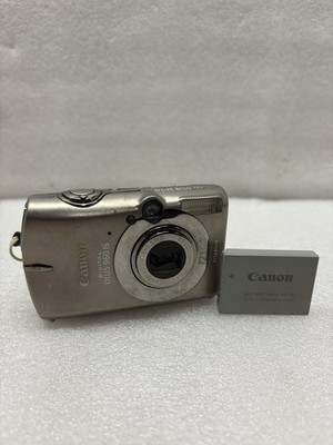 Canon IXUS 960 IS 12.1MP. Digital Camera Silver-(UNTESTED)
