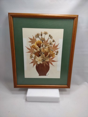 Pressed Dried Floral Art (Framed & Matted) 14 X 11.5 - Picture 3 of 4