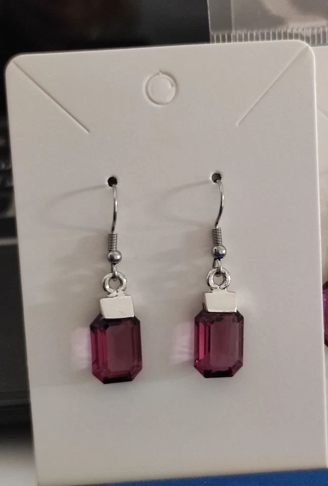 Orecchini pendenti cristallo austriaco viola metallo rodiato colore argento - Immagine 3 di 4