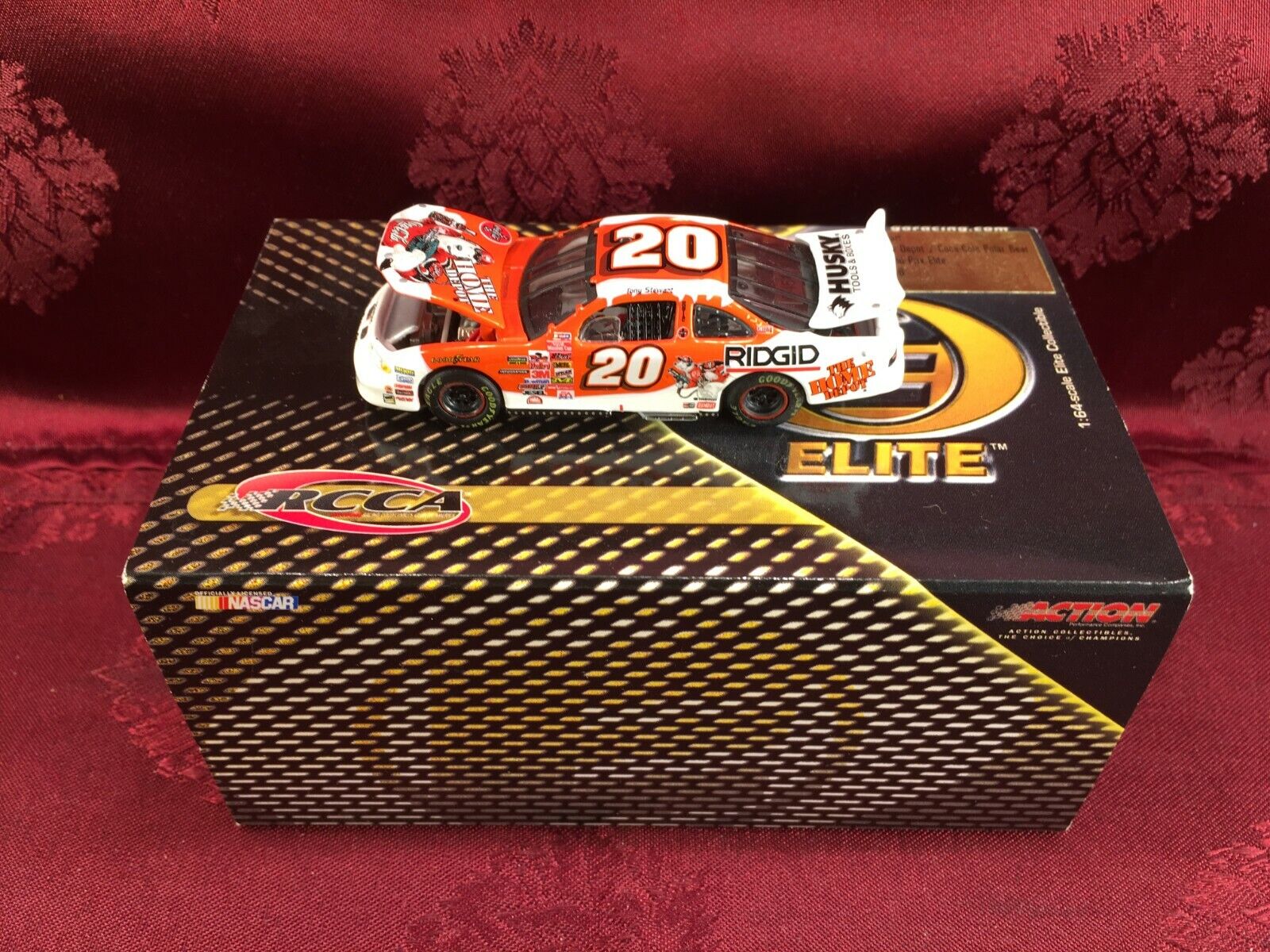 TONY STEWART #20 Coca Cola Polar Bear 2001 RCCA 1/24 Elite 1/64 Car Diecast SET - Picture 7 of 12
