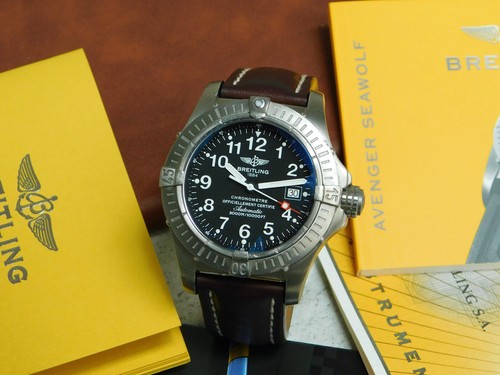 Breitling Avenger Seawolf Ref E17370 Box & Papers 44mm - Picture 4 of 5