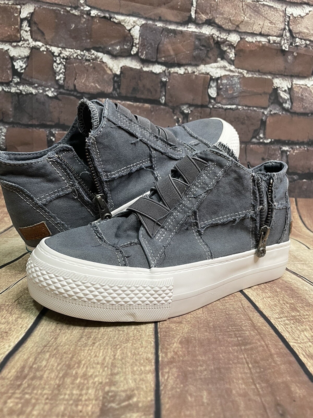Blowfish Malibu Women's Marley Grey Washed Canvas Sneakers Size 7.5 Clean  Shoes | eBay