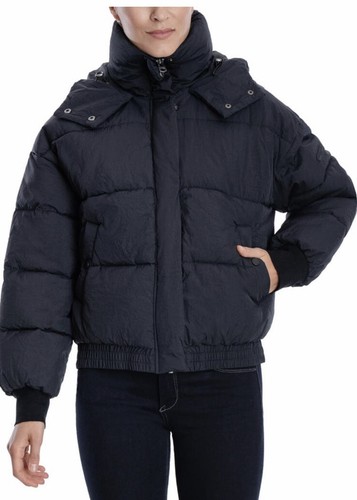 Short Hooded Puffer jacket 