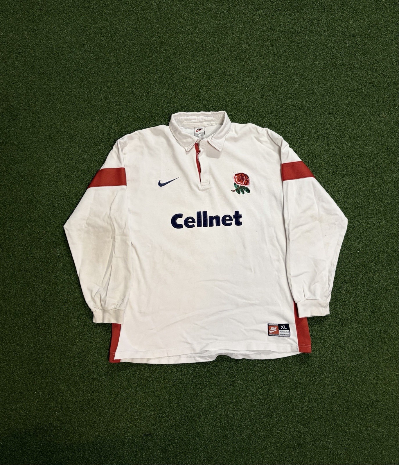 Vintage 90s White/Red Nike England Rugby Style Long Sleeve Soccer Jersey - XL