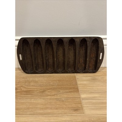 Lodge Cast Iron 7-Ear Cornbread Cornstick Pan 27 C Made in USA