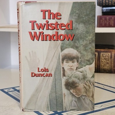 1987 The Twisted Window by Lois Duncan Signed First Edition HC w/ DJ