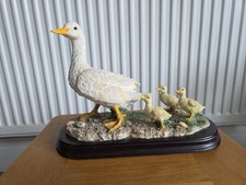 Leonardo Collection Mother Duck With Her 3 Ducklings Figurine