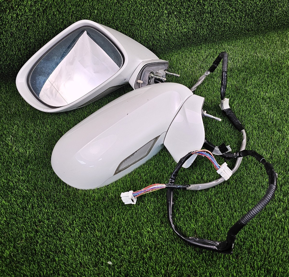 LEXUS LS460 LS460L LS600H 2007-2012 Side Mirrors pair Left
