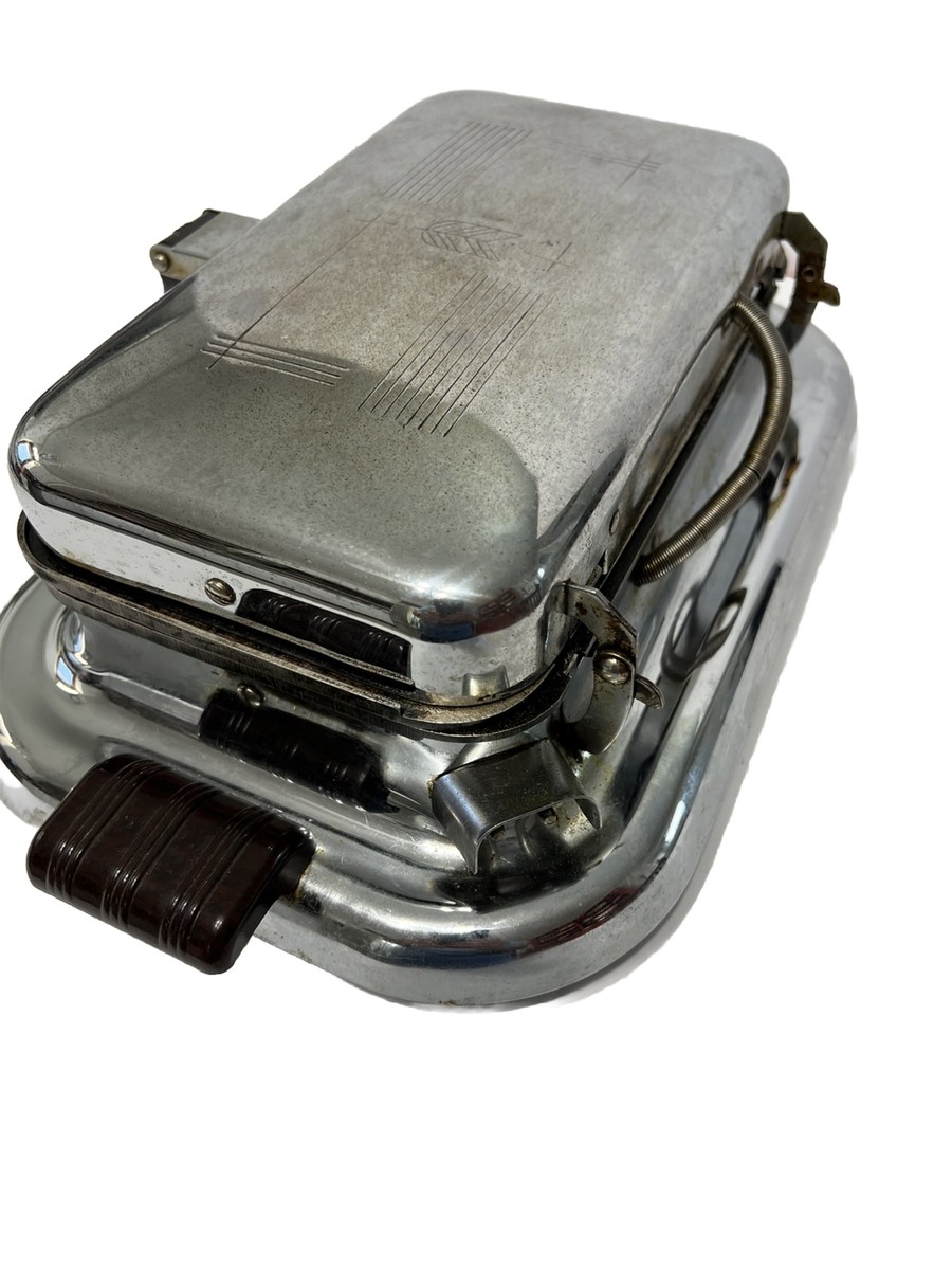 General Electric GE I49G37 Bakelite Chrome Waffle Iron w General Electric GE I49G37 Bakelite Chrome Waffle Iron w