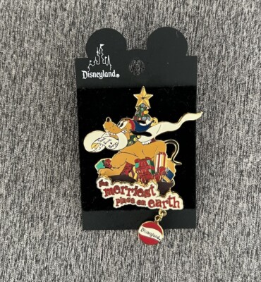 DISNEY DLR PLUTO WITH CHRISTMAS LIST THE MERRIEST PLACE ON EARTH ~ FREE SHIPPING
