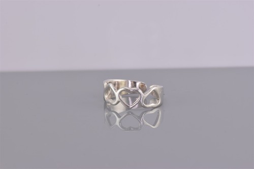 Anillo de plata esterlina de 6 mm invertido corazones abiertos banda dividida 925 talla: 4 - Imagen 6 de 8