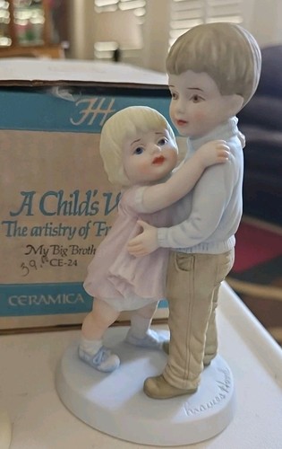 (4) Frances Hook PORCELAIN Figurines "A CHILDS WORLD" 1980 Roman, Inc. NIB - Picture 5 of 13