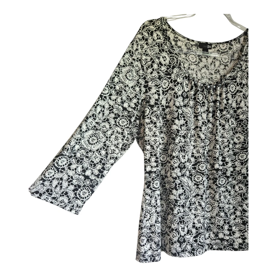 Blusa Top East 5th XL para Mujer Negra Blanca Manga 3/4 Floral Elastizada Cuello con Cuentas Foto 4 de 4