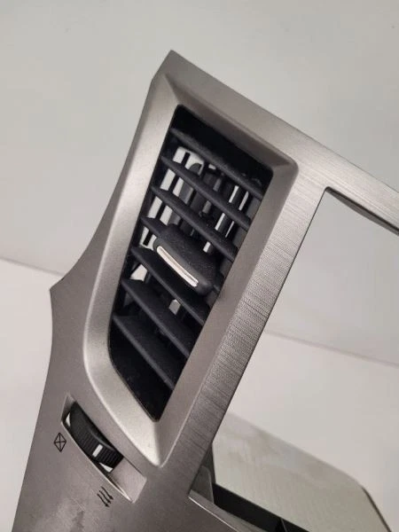 2010-2014 SUBARU OUTBACK LEGACY Radio Dash Bezel 66064AJ00A Foto 3 de 4