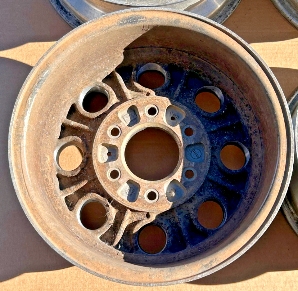 (4) 15