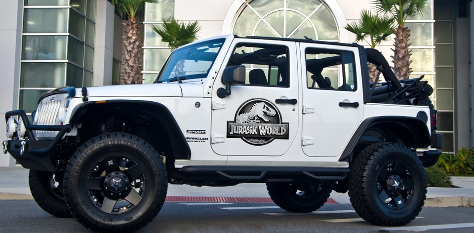 Jurassic World VINYL CLING! 2 water/UV proof Removal decals for your Car! Foto 3 de 4