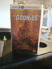 The Goonies 1985 VHS Steven Spielberg, Richard Donner