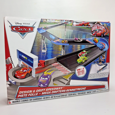 Disney Pixar Cars アイスレーサー 7台セット Disney Pixar Cars Design & Drift Speedway 7ft Track + Mack