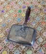 Vintage Silent Butler Crumb Catcher with Lion & Unicorn by Oneida LTD