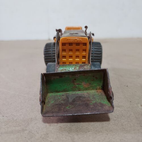 Vintage 1970s Tiny Tonka Green and Yellow Farm Lawn Tractor - Picture 2 of 8