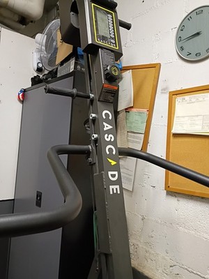 Cascade Climber Commercial Vertical Climbing Machine Model 50500-00 Barley Used